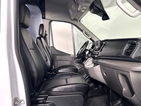 Used 2025 Ford Transit 250 148 Medium Roof RWD image 10