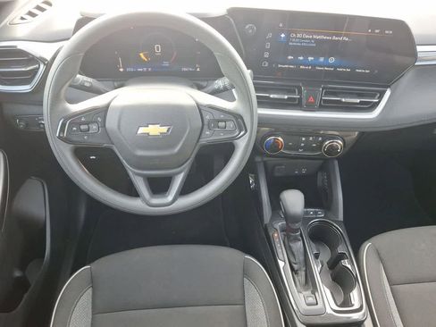 Used 2025 Chevrolet TrailBlazer LT image 27
