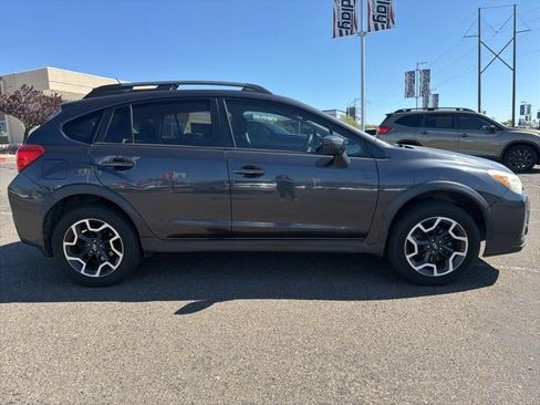 Used 2016 Subaru Crosstrek 2.0i Premium AWD/4WD image 2