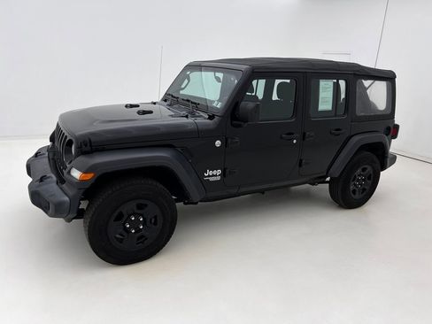 Used 2018 Jeep Wrangler Unlimited Sport AWD/4WD image 10
