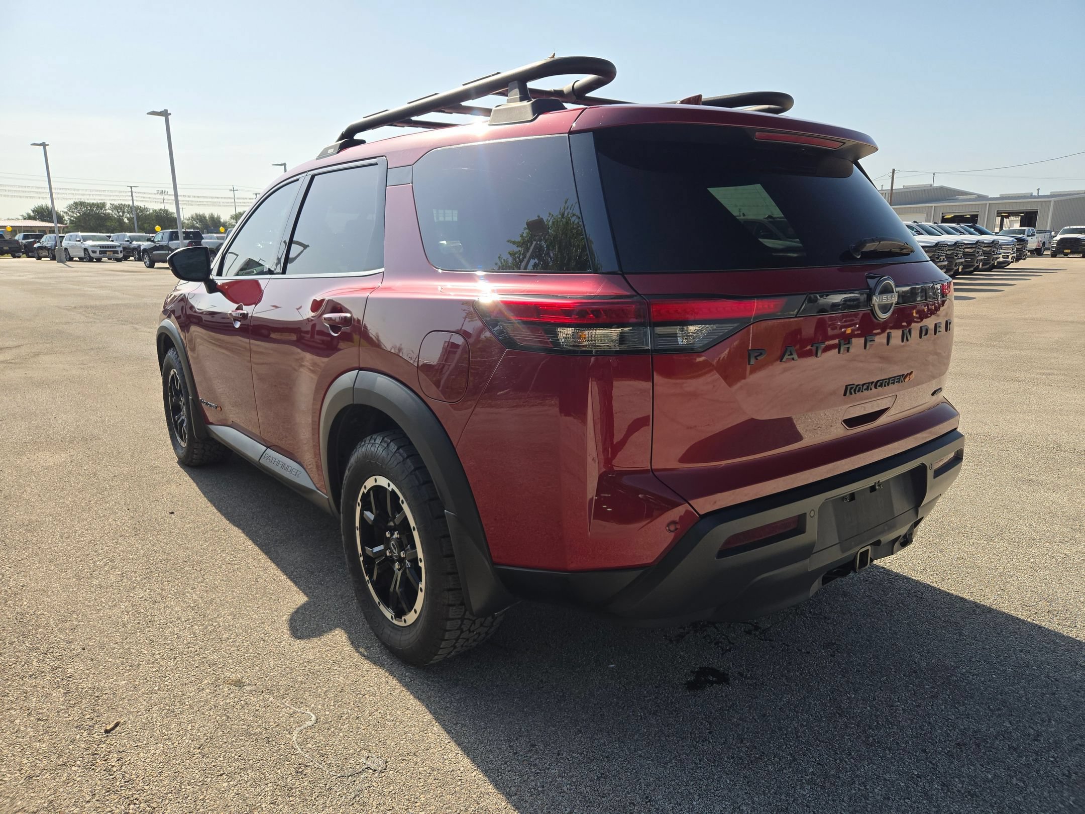 Used 2023 Nissan Pathfinder Rock Creek AWD/4WD image 5