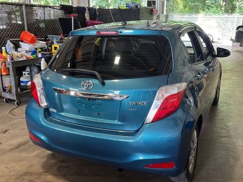 Used 2012 Toyota Yaris LE FWD image 3