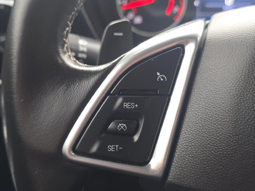 Used 2021 Chevrolet Camaro LT w/ Technology Package RWD image 25