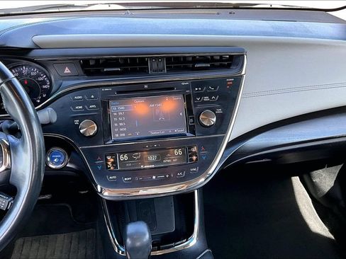Used 2017 Toyota Avalon Limited w/ Carpet Mat Package FWD image 6