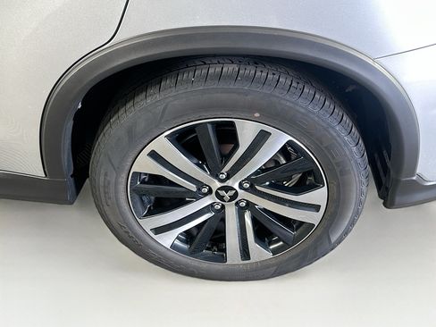 Used 2025 Mitsubishi Outlander Sport AWD image 11