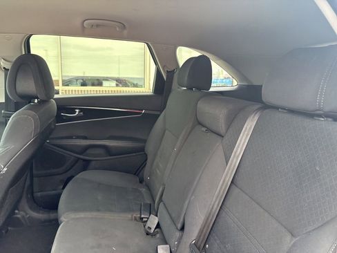 Used 2016 Kia Sorento LX w/ LX Convenience Package FWD image 33