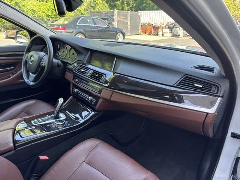 Used 2015 BMW 528i xDrive Sedan AWD/4WD image 37