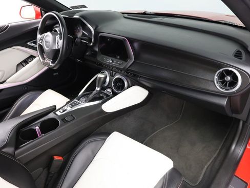 Used 2016 Chevrolet Camaro SS image 22