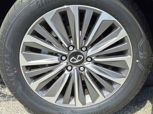 New 2025 INFINITI QX80 Luxe w/ Cargo Package image 19