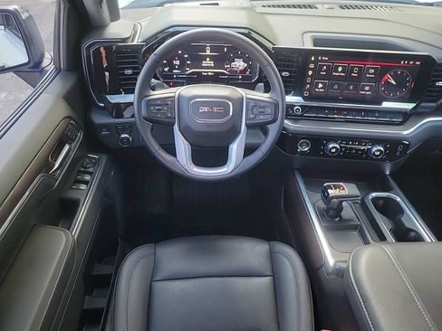 Used 2023 GMC Sierra 1500 SLT w/ SLT Premium Package AWD/4WD image 18