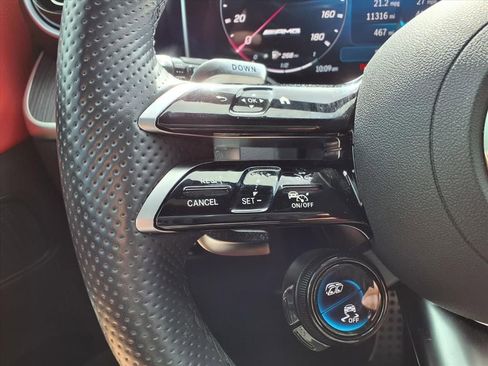 Used 2025 Mercedes-Benz GLC 43 AMG 4MATIC image 19