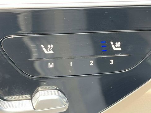 Certified 2025 Mercedes-Benz C 300 Sedan image 22