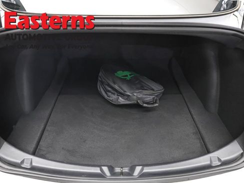 Used 2023 Tesla Model 3 Standard Range RWD image 9