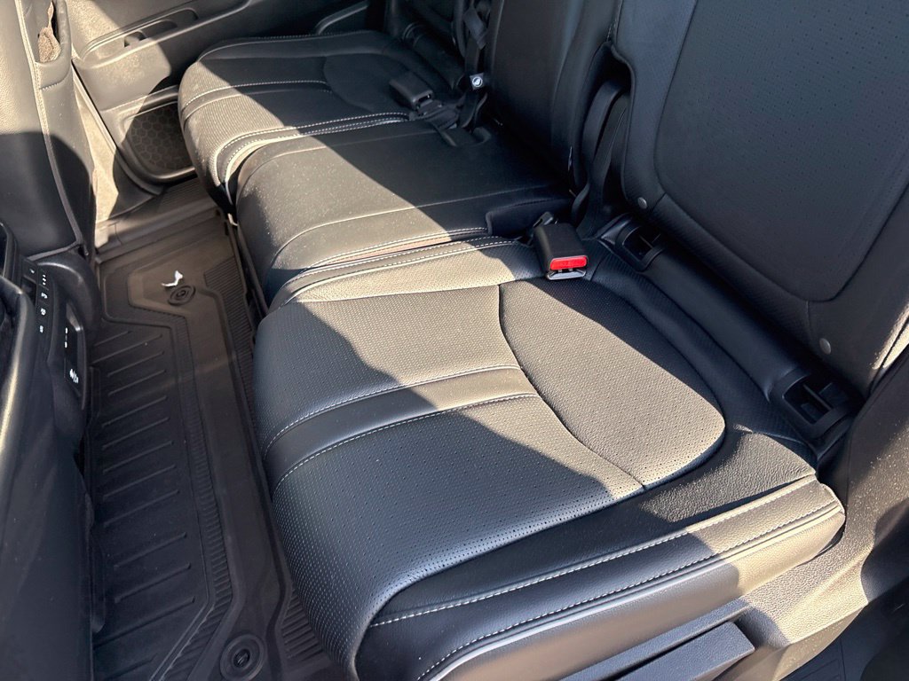 Used 2025 Honda Pilot Elite image 42