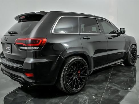 Used 2015 Jeep Grand Cherokee SRT w/ Quick Order Package 26J AWD/4WD image 9