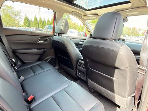 Used 2021 Nissan Rogue SL w/ Premium Package FWD image 18