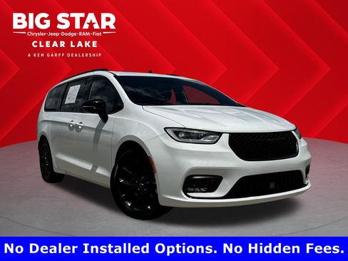 Used 2025 Chrysler Pacifica Limited FWD image 1