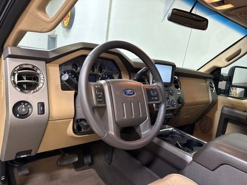 Used 2016 Ford F250 Lariat w/ Lariat Ultimate Package image 19