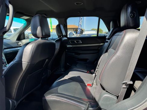 Used 2019 Ford Explorer Sport w/ Ford Safe & Smart Package AWD/4WD image 13