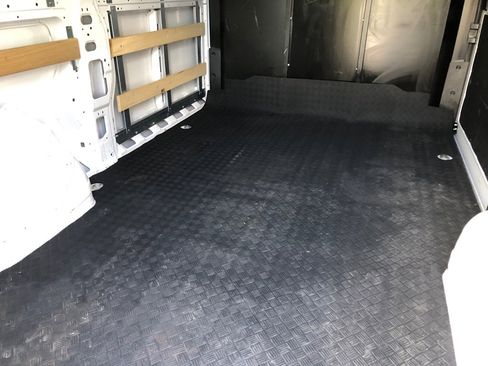Used 2025 RAM ProMaster 2500 w/ U-Haul Equipment Group FWD image 19