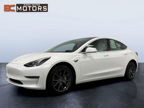 Used 2020 Tesla Model 3 Long Range AWD/4WD image 2