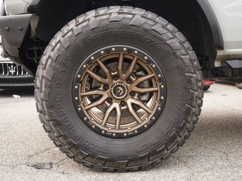 Used 2021 Ford Bronco Black Diamond AWD/4WD image 12