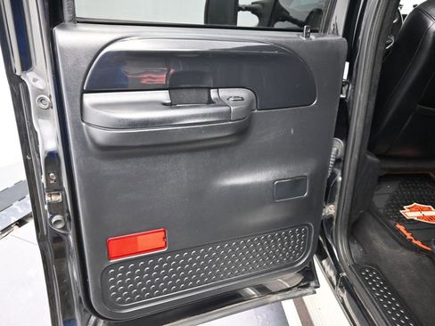 Used 2004 Ford F350 Harley-Davidson image 23