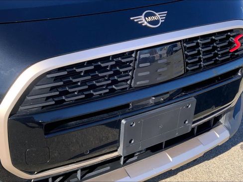 Used 2025 MINI Cooper Countryman S w/ Comfort Package Max image 32