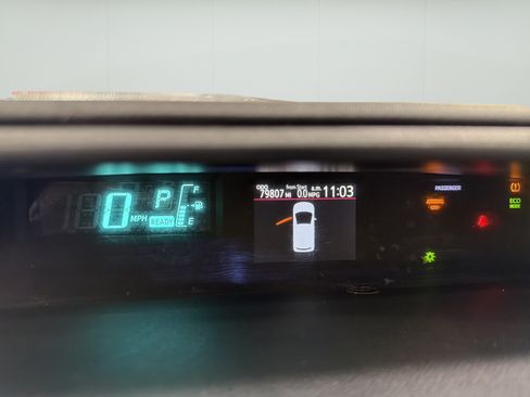 Used 2013 Toyota Prius C One FWD image 15