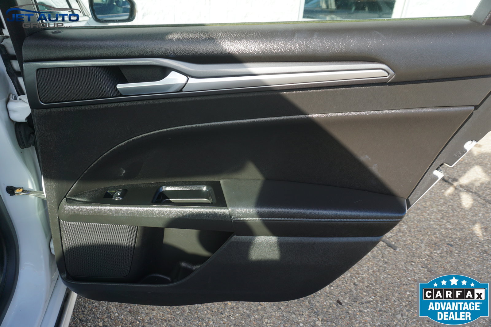 Used 2014 Ford Fusion Titanium FWD image 20