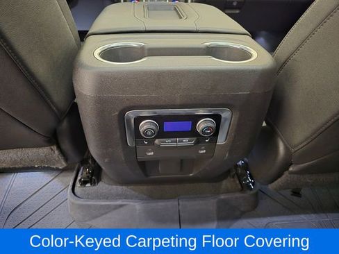 Used 2022 Chevrolet Tahoe Z71 w/ Z71 Off-Road Package AWD/4WD image 34