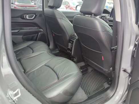 Used 2022 Jeep Compass Trailhawk w/ Trailhawk Elite Group image 19