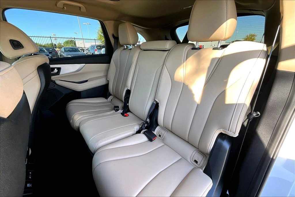 Used 2026 Acura MDX SH-AWD image 31