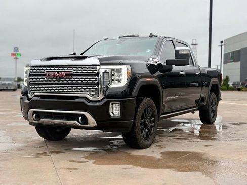Used 2021 GMC Sierra 2500 Denali w/ Denali Black Diamond Edition AWD/4WD image 4