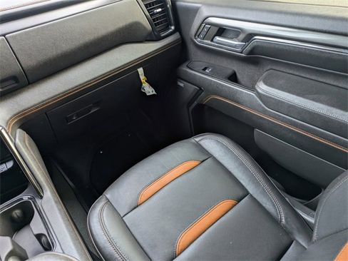 Used 2024 GMC Sierra 2500 AT4 w/ AT4 Premium Plus Package image 19