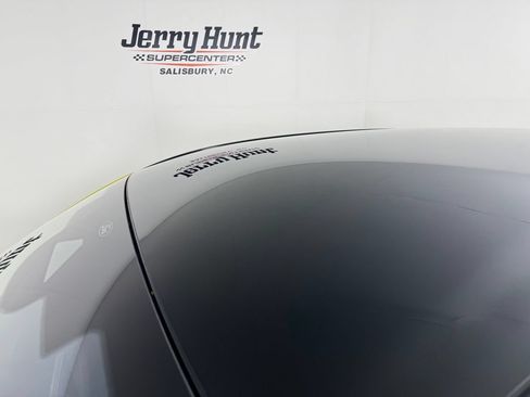 Used 2025 Ford Mustang Mach-E Premium w/ Sport Appearance Package AWD/4WD image 32
