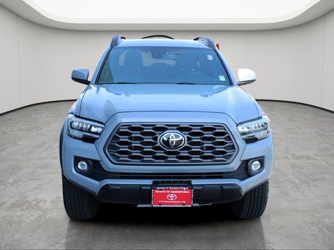 Certified 2021 Toyota Tacoma TRD Off-Road w/ TRD Premium Off Road Package AWD/4WD image 6