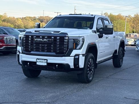 Used 2024 GMC Sierra 2500 Denali Ultimate image 13