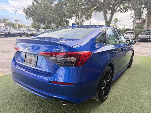 Used 2023 Honda Civic Sport image 6