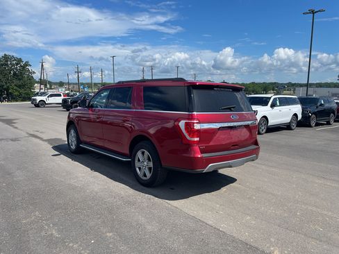 Used 2021 Ford Expedition Max XLT RWD image 2