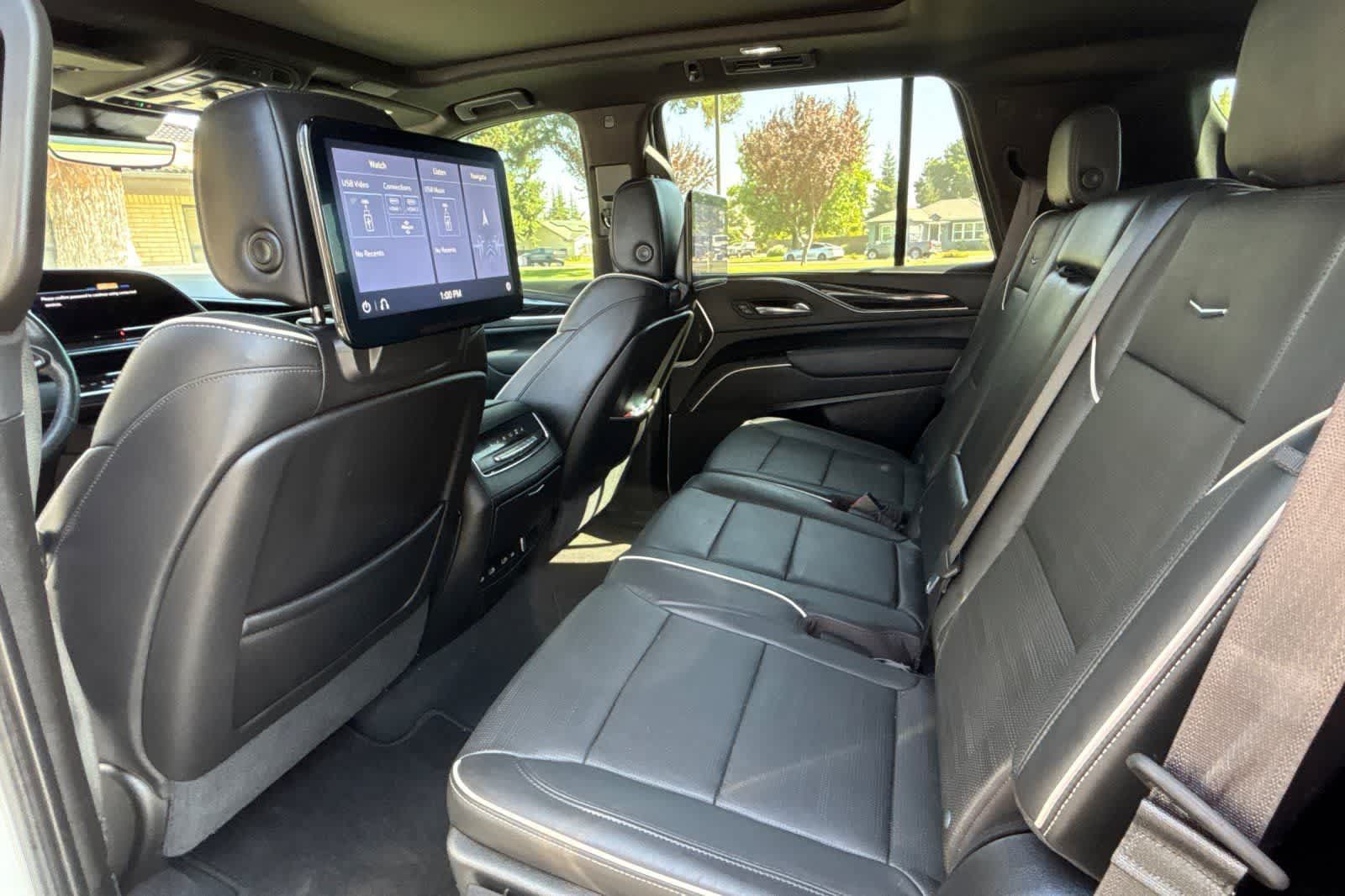 Used 2021 Cadillac Escalade Sport w/ Driver Assist Tech Package AWD/4WD image 5