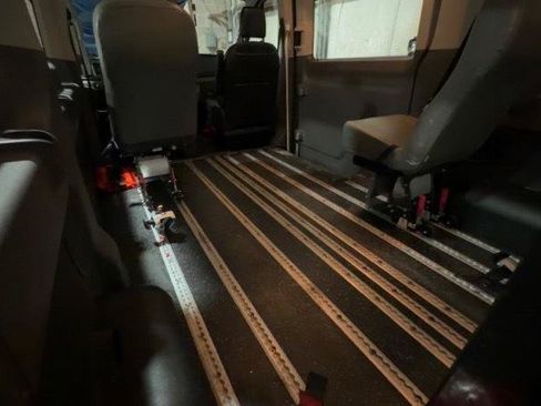 Used 2020 Ford Transit 150 XL RWD image 5