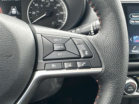 New 2025 Nissan Versa SR w/ Trunk Package image 39