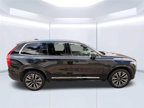 Used 2022 Volvo XC90 T5 Momentum w/ Climate Package AWD/4WD image 4