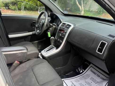 Used 2008 Pontiac Torrent 2WD image 16