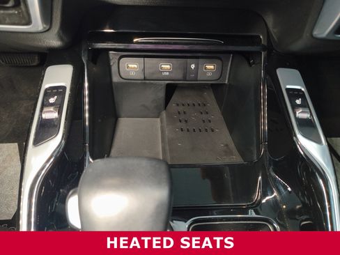 Used 2023 Kia Sorento SX image 17