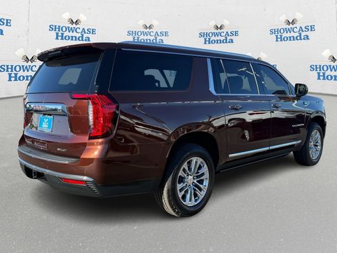 Used 2023 GMC Yukon XL SLT image 8