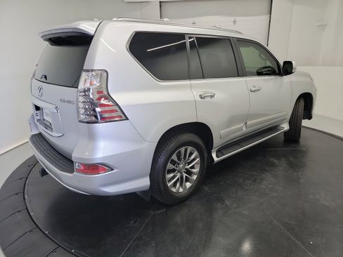 Used 2014 Lexus GX 460 Luxury image 9