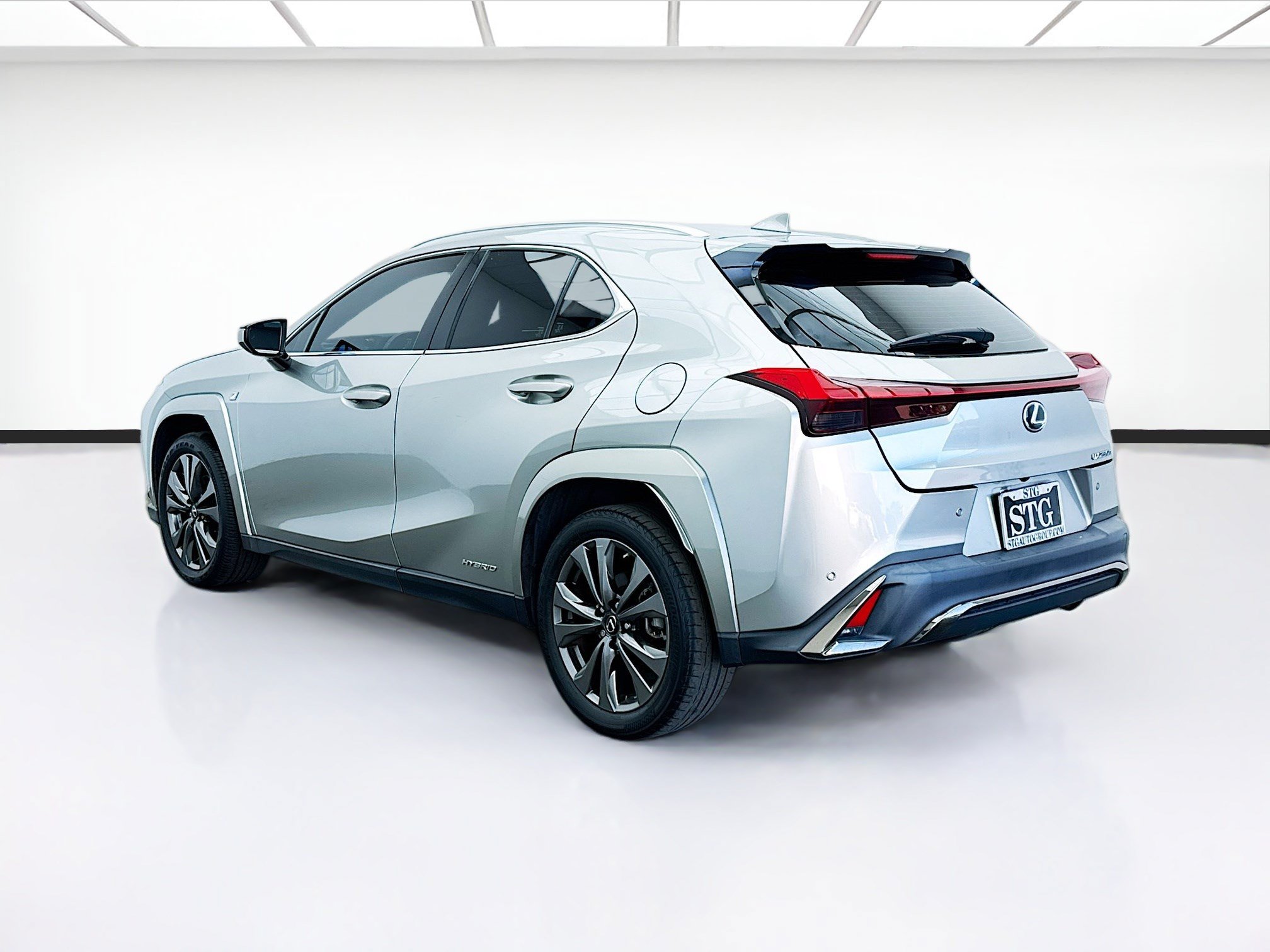 Used 2022 Lexus UX 250h F Sport w/ F Sport Premium Package AWD/4WD image 6