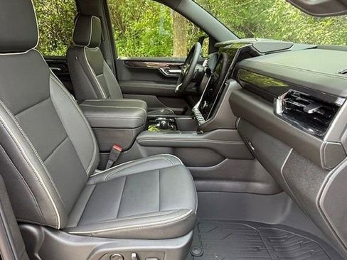 New 2026 GMC Yukon XL Elevation w/ Elevation Premium Package image 22